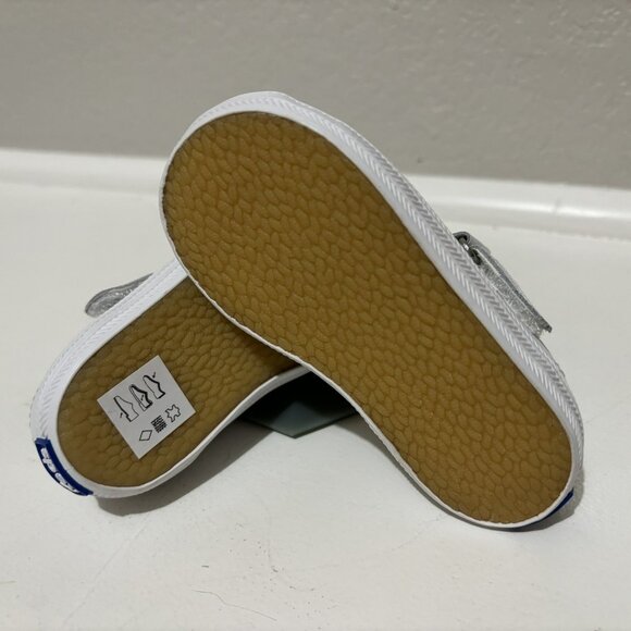 Keds White Baby/Toddler Walker Shoes Size 4 - Picture 3 of 6